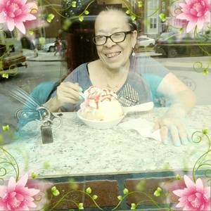 Meet your Posher, Mayra